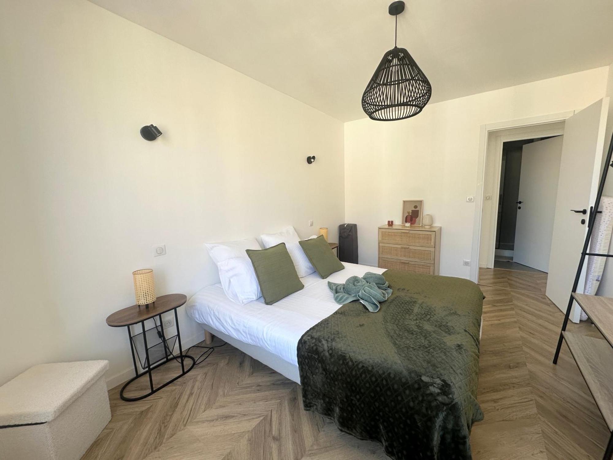 Appartement Cosy & Moderne 6 Personnes Centre Charleville-Mezieres - Ardennes Extérieur photo